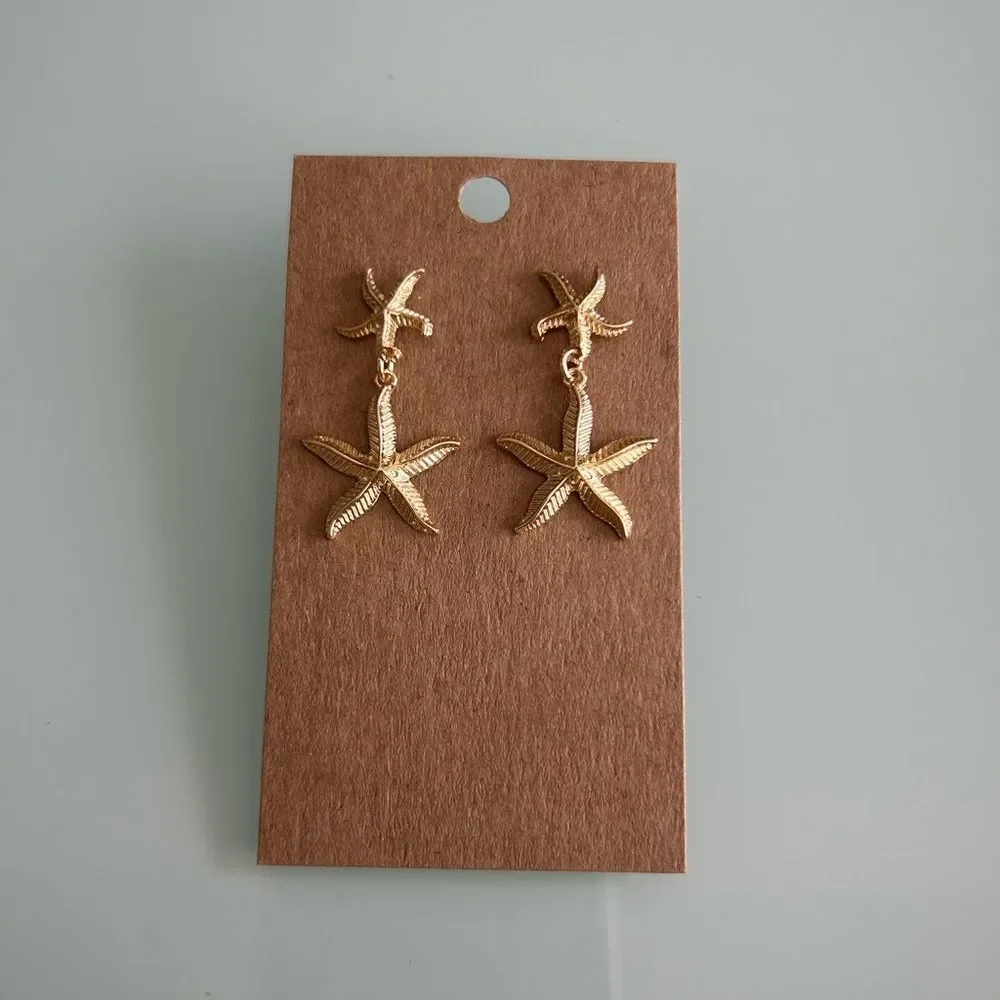 Gold Starfish Dangle Earrings A1456 - Picture 4 of 4